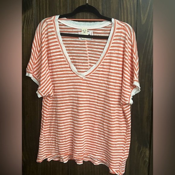 Small- WE THE FREE Linen-blend Coral Striped Oversized Raw Trim T-Shirt - Picture 3 of 10